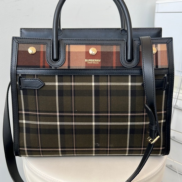 Burberry Bag - Picture 1 of 4